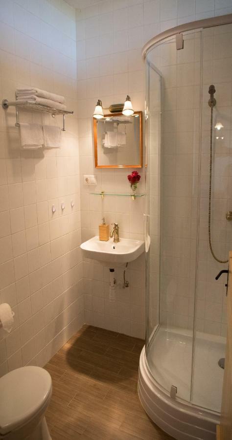 Edenkert Vendeghazak Hotel Pecsvarad Ngoại thất bức ảnh
